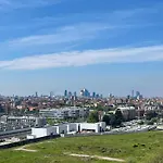 Apartment With Panoramic View Of Milan And Public Free Parking Lot