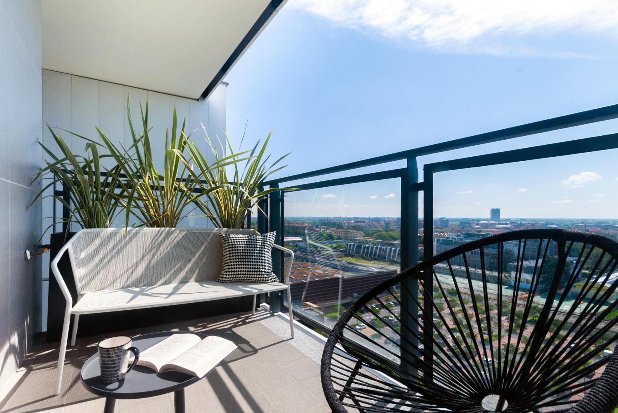 With Panoramic View Of Milano